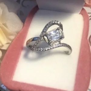 Art Deco sapphire ring bypass.925 sterling silver band size9